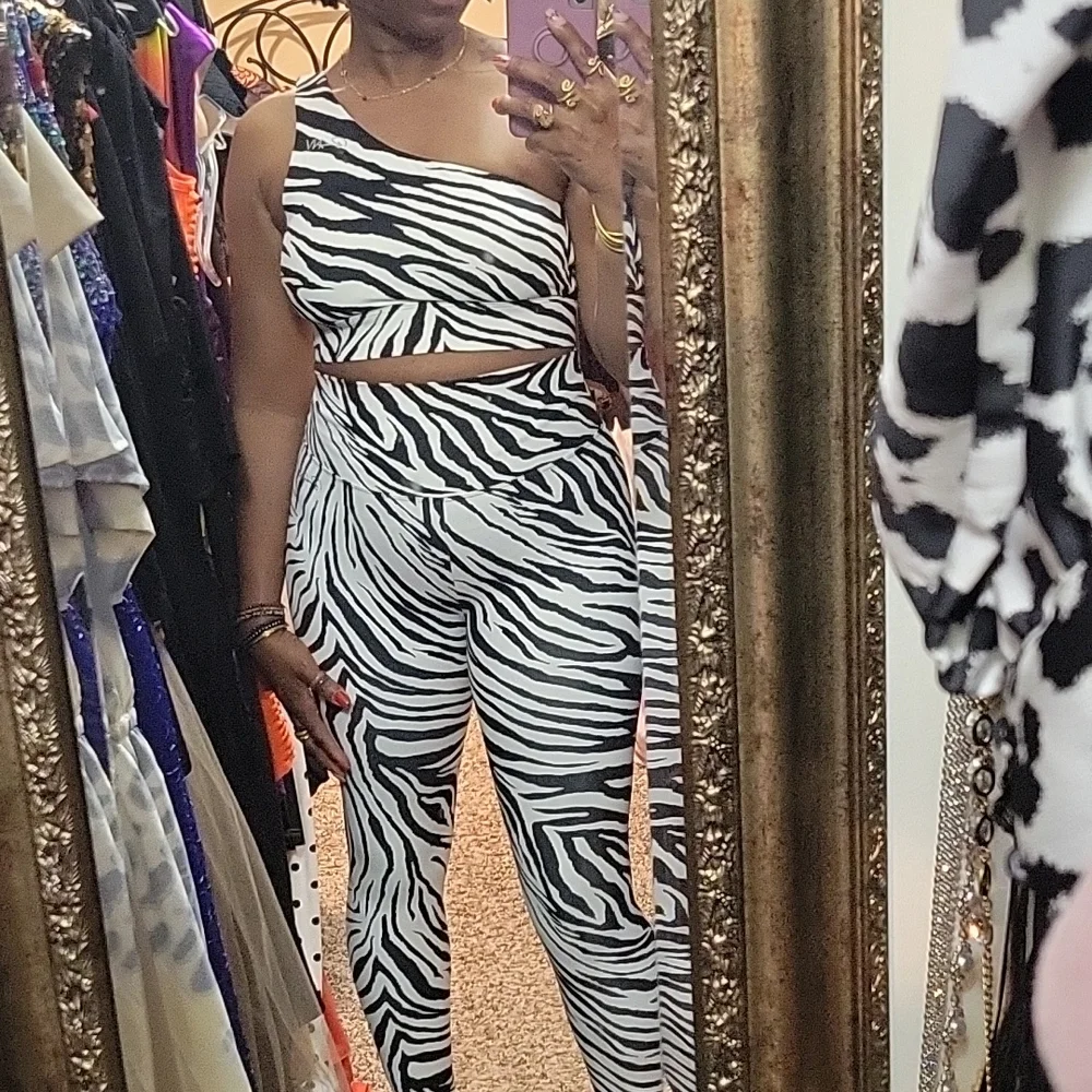 💥 NWOT Beautiful Zebra Print Set 💥 - Picture 15 of 17